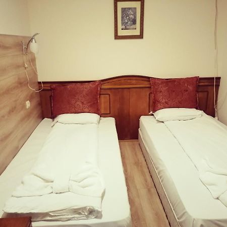אסנובגראד Guest House Nani מראה חיצוני תמונה