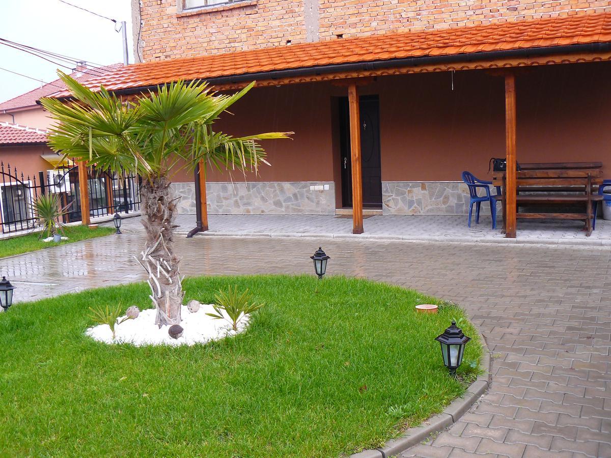 אסנובגראד Guest House Nani מראה חיצוני תמונה